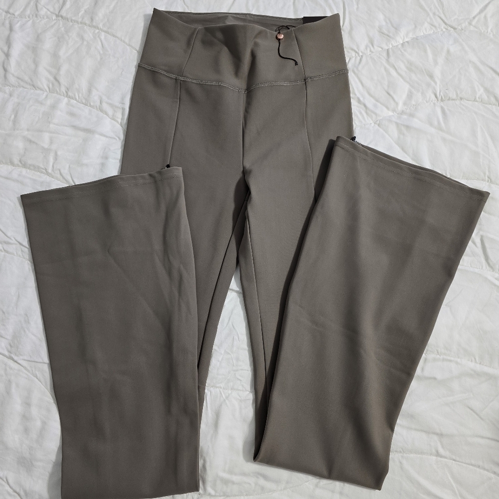 Calia flare leggings